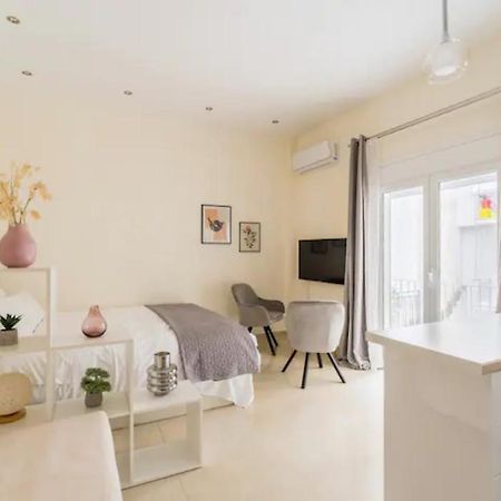 Irene'S Beauty In Koukaki Apartment เอเธนส์ ภายนอก รูปภาพ