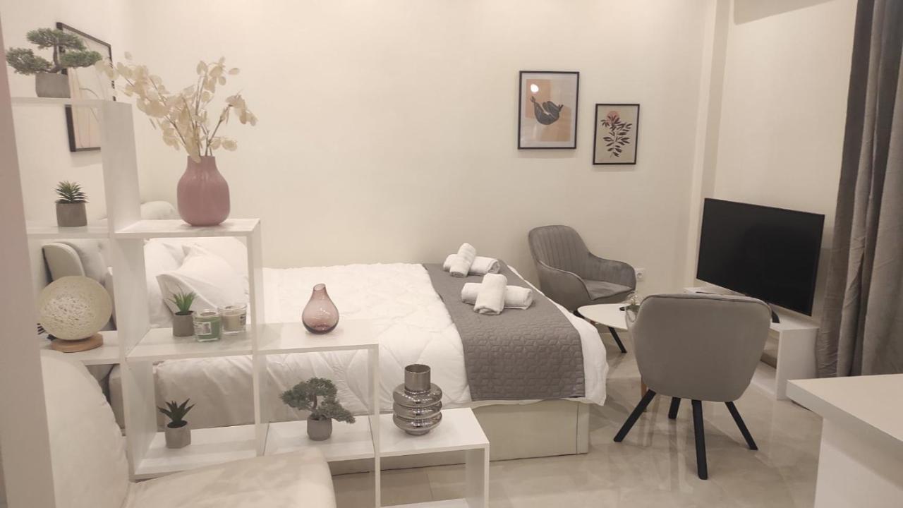 Irene'S Beauty In Koukaki Apartment เอเธนส์ ภายนอก รูปภาพ