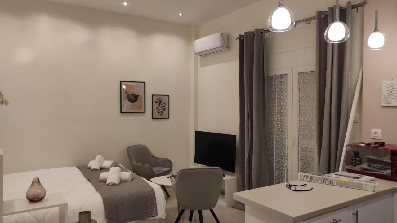 Irene'S Beauty In Koukaki Apartment เอเธนส์ ภายนอก รูปภาพ